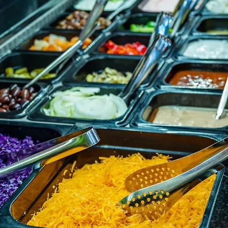 מלון Palace - Adults Only פאלאוקסטריצה