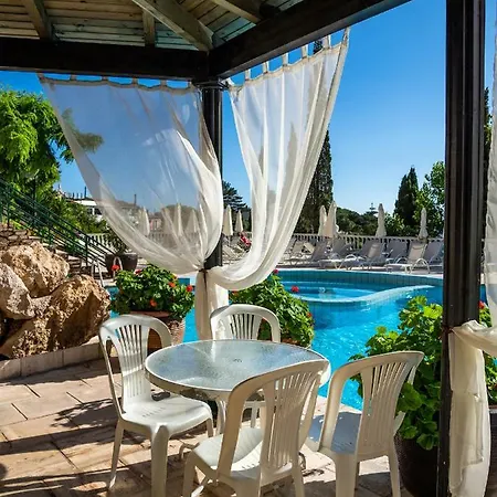 Paleo Artnouveau - Adults Only Paleokastritsa