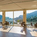 Palace - Adults Only 4*