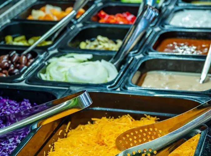 ホテル Palace - Adults Only パレオカストリッツア